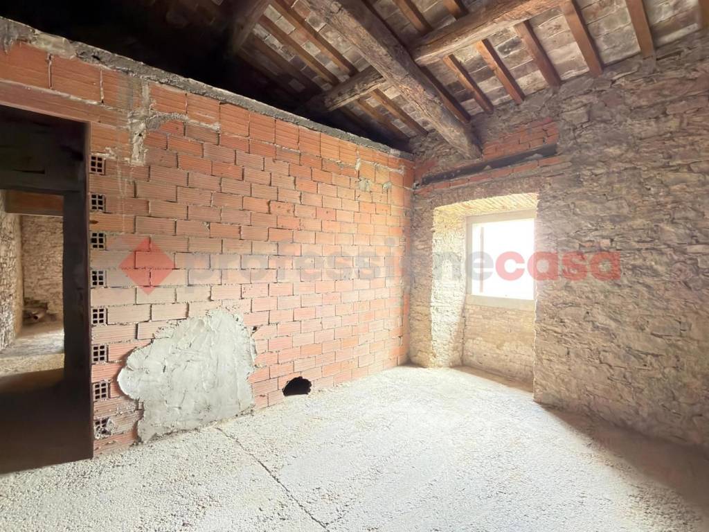 Stanza non arredata