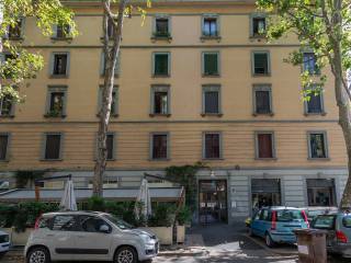 Bilocale via Luigi Sacco 9, Frua, Milano