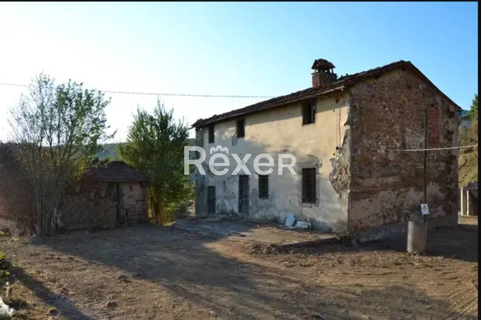 Casa indipendente in vendita a Massa e Cozzile