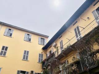 Bilocale viale Col di Lana 12, Corso San Gottardo, Milano