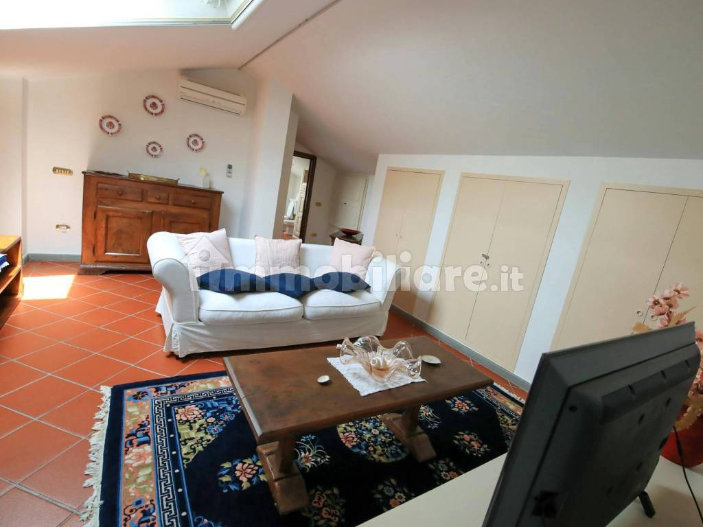 Salone