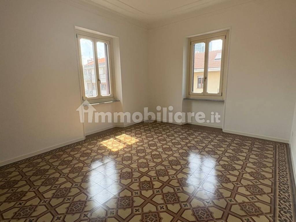Appartamento in Cit Turin, foto 2 di 31