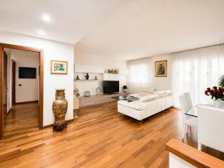 Quadrilocale via Ettore Bugatti, Gratosoglio, Milano