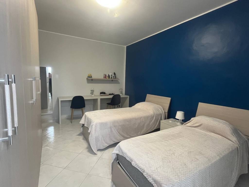 Posto letto in doppia in Vanchiglietta, foto 2 di 11