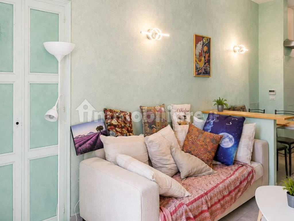 Appartamento in Nizza Millefonti, foto 2 di 27