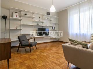 Trilocale via Cola di Rienzo 36/ele, Solari, Milano