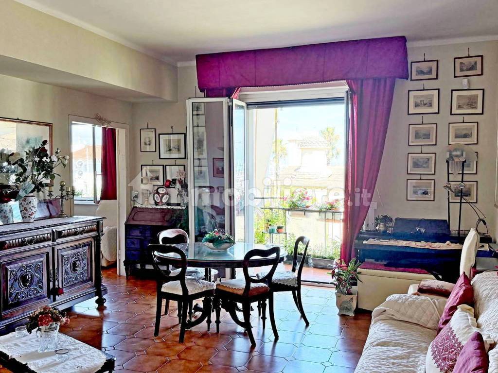 Salone