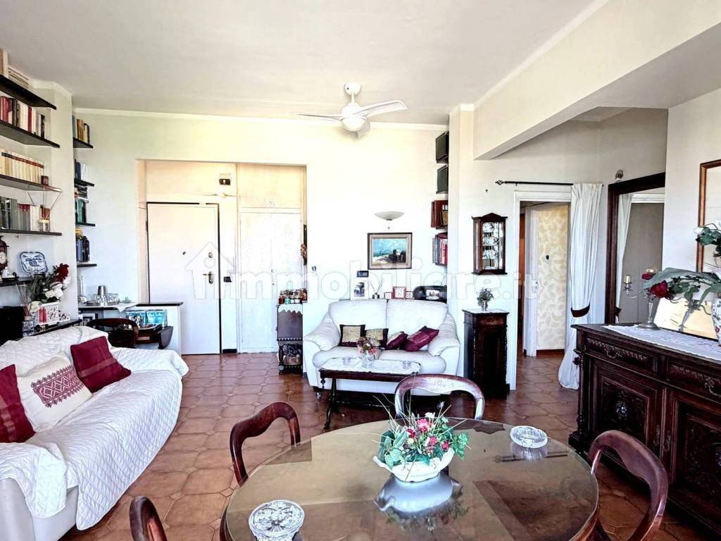 Salone