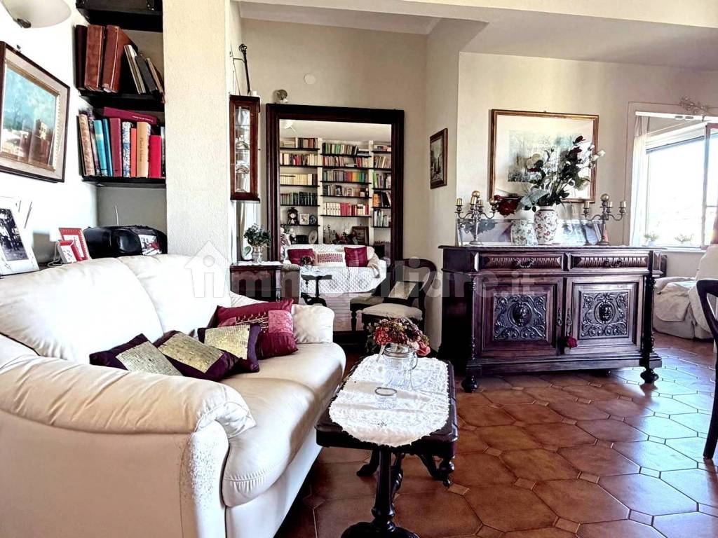 Salone
