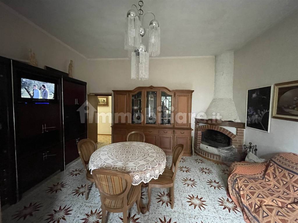 Salone