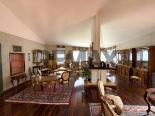 Salone