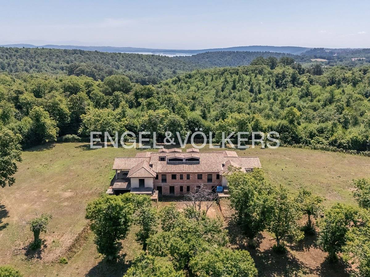 Villa in vendita a Bracciano