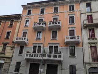 Bilocale via Nino Oxilia 3, Pasteur, Milano