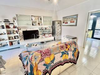 Salone