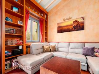 Appartamento via Cavallotti, Borgogna - Largo Augusto, Milano