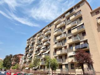 Trilocale via Giuseppe Carozzi, Inganni, Milano