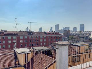 Attico buono stato, 118 m², Pasteur, Milano