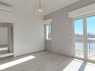 Trilocale via Marco d'Agrate 19, Corvetto, Milano