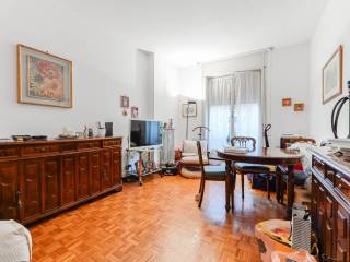 Bilocale via Giovanni Keplero 26, Maggiolina, Milano