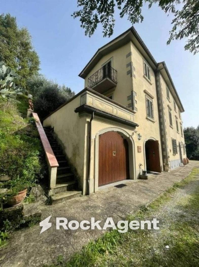 Villa in vendita a Pescia