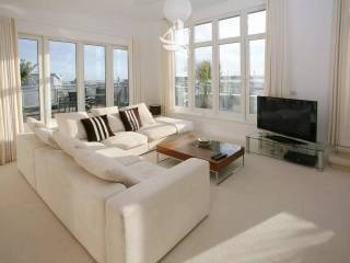 Salone