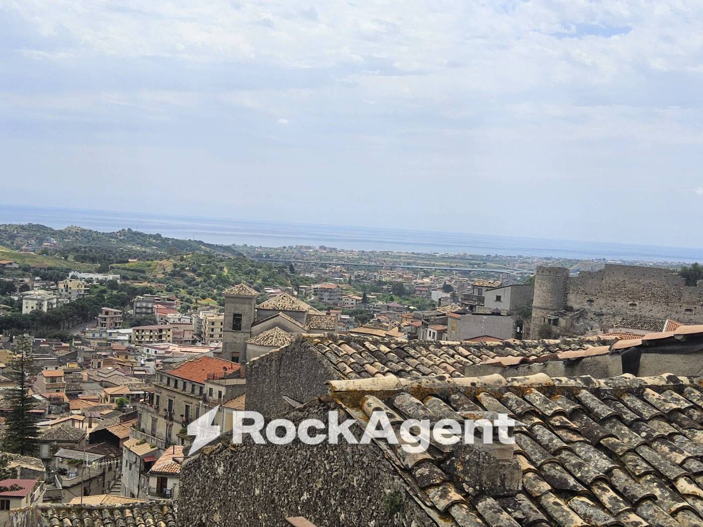 Casa indipendente in vendita a Gioiosa Ionica