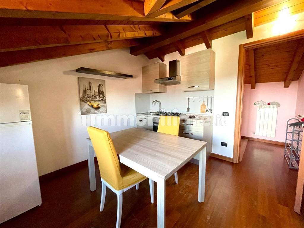 Attico - Mansarda in affitto a Gazzada Schianno