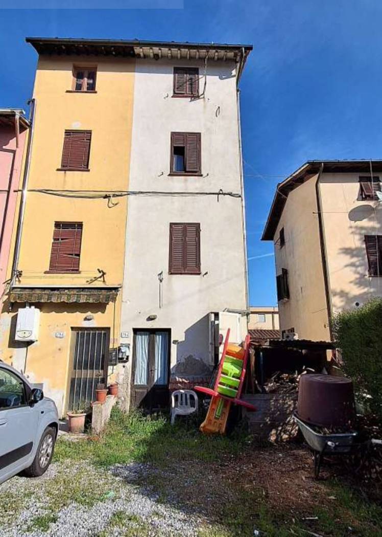 Casa indipendente in vendita a Lucca