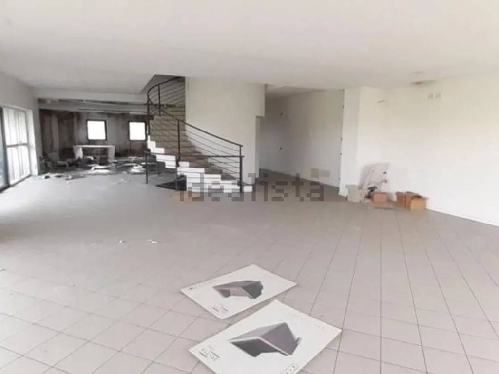 Interno non residenziale