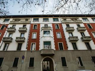 Trilocale viale Tibaldi 74, Pezzotti - Meda, Milano