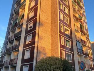 Bilocale via Alessandro Litta Modignani 91, Affori, Milano