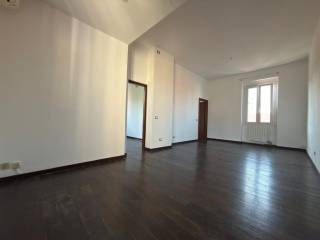 Trilocale via Carlo Cafiero, Dergano, Milano