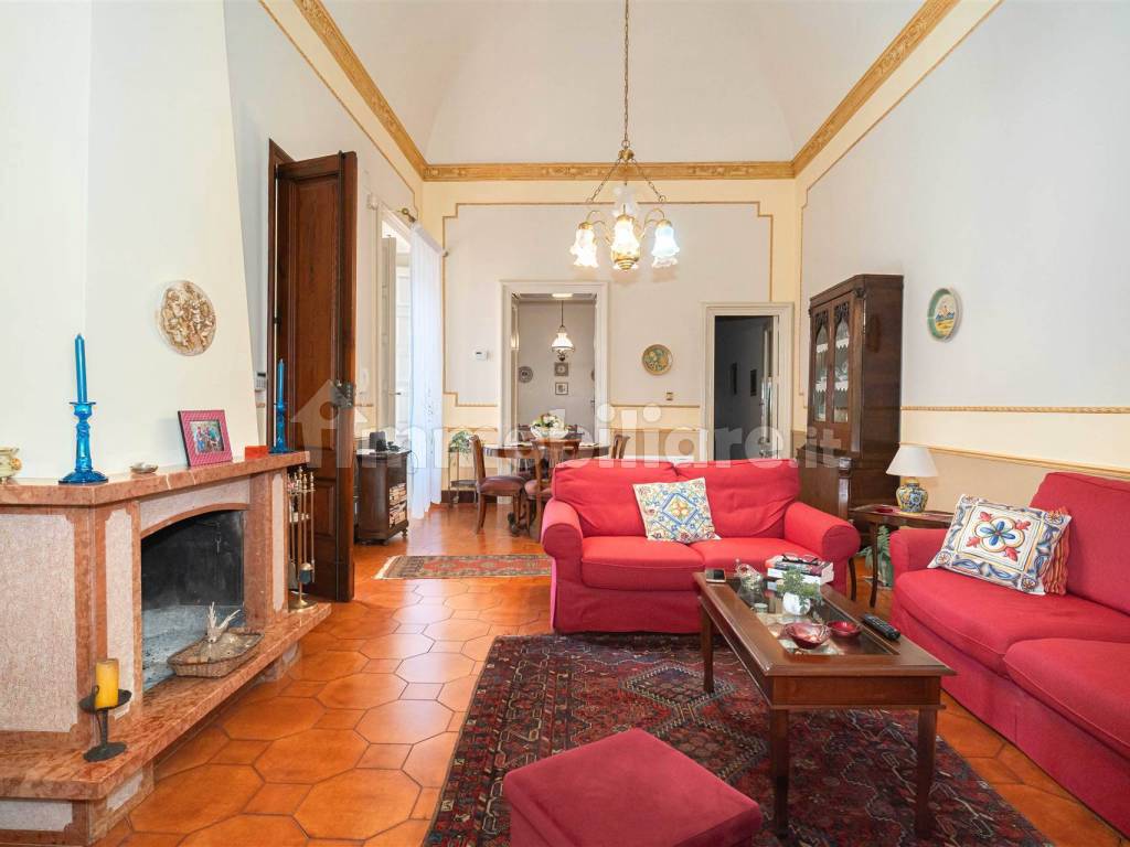 Salone
