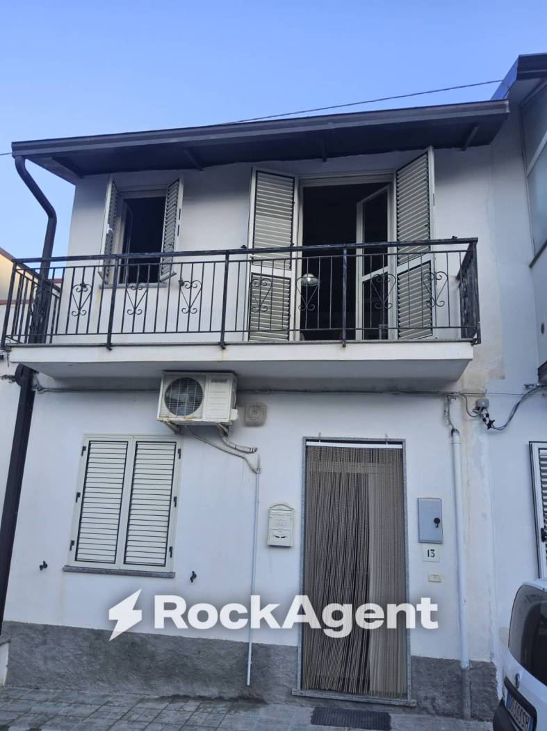 Casa indipendente in vendita a Brancaleone