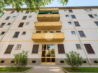 Bilocale viale omero 17, Corvetto, Milano
