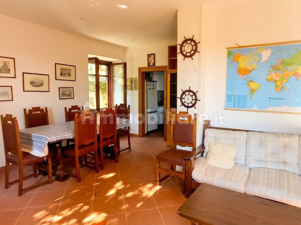 Salone