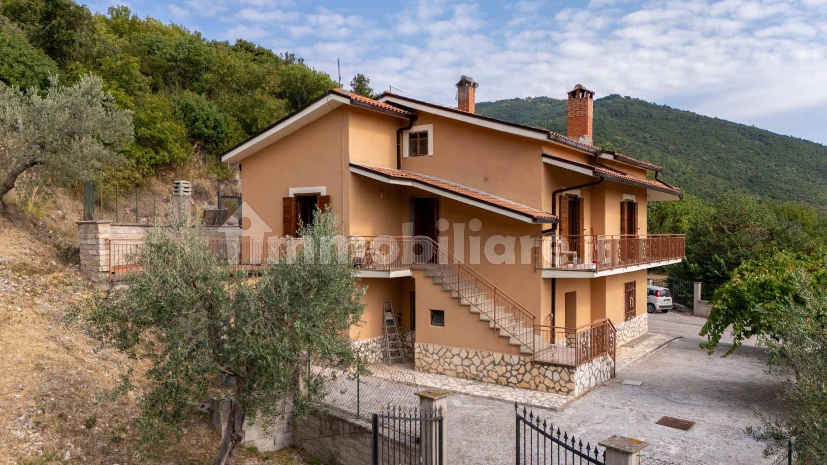 Villa in vendita a Mompeo
