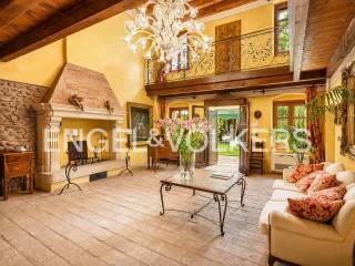 Salone