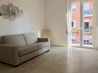 Trilocale via Marco d'Agrate 34, Corvetto, Milano