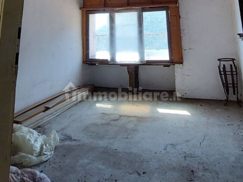 Stanza non arredata