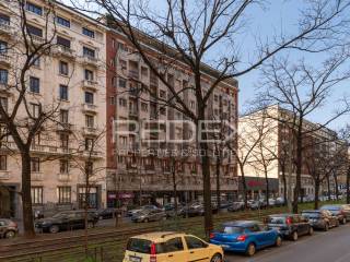 Bilocale viale Regina Giovanna 36, Porta Venezia, Milano