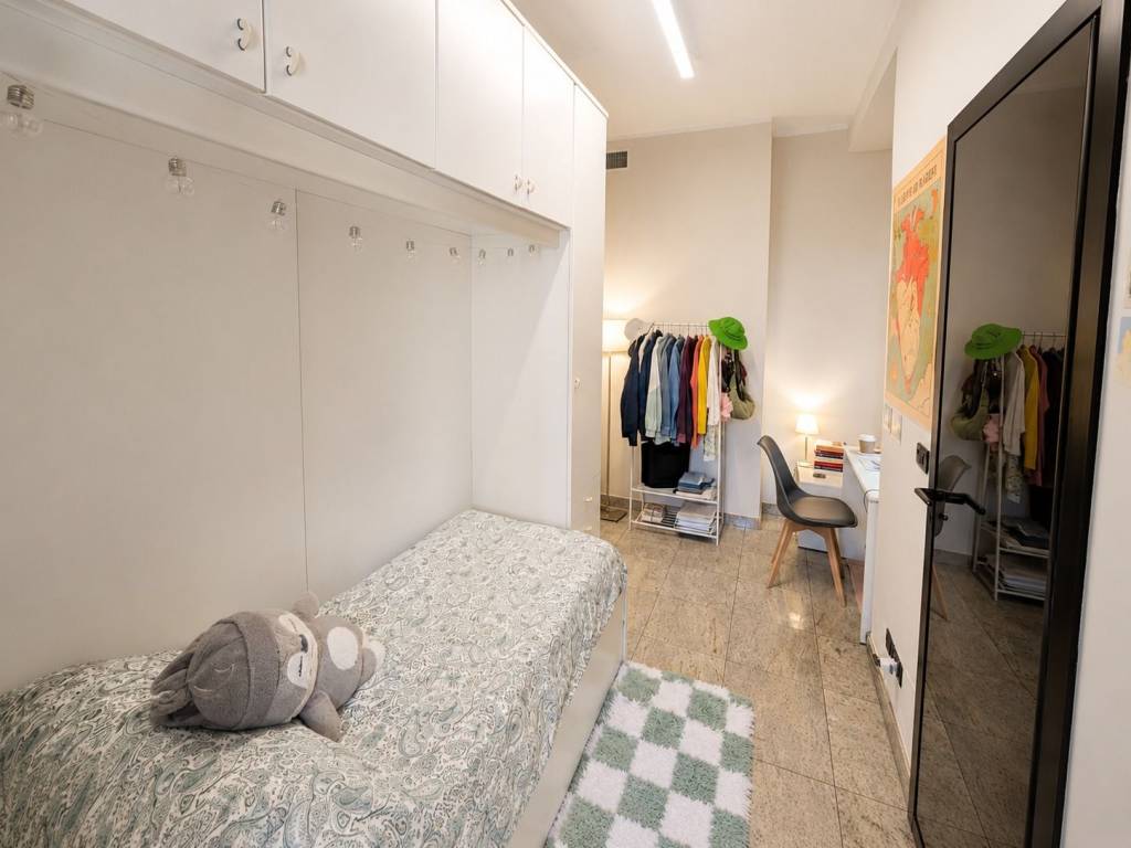 Stanza singola in Crocetta, foto 2 di 7