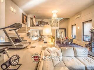 Villa unifamiliare, ottimo stato, 660 m², Navigli - Darsena, Milano
