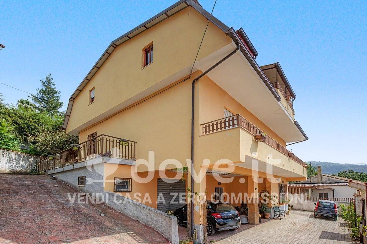 Villa in vendita a Lamezia Terme