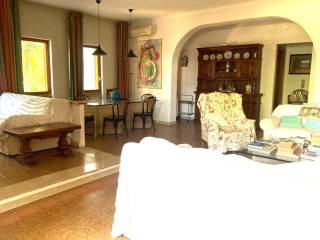 Salone