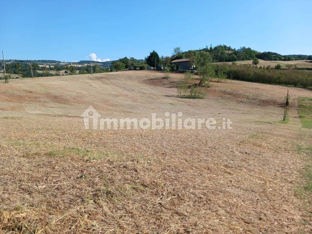 Rystigo Vendita Rustico in Strada Rezzanello Gazzola. Da ristrutturare, 160 m² ...