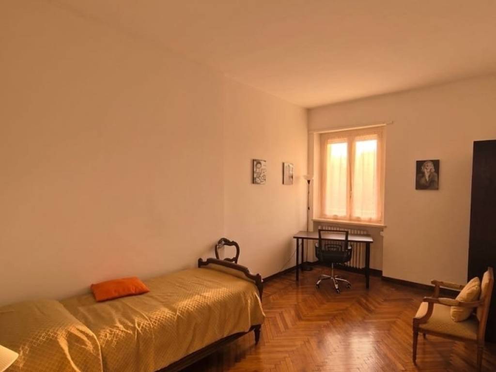 Stanza singola in Borgo Po