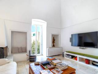 Salone