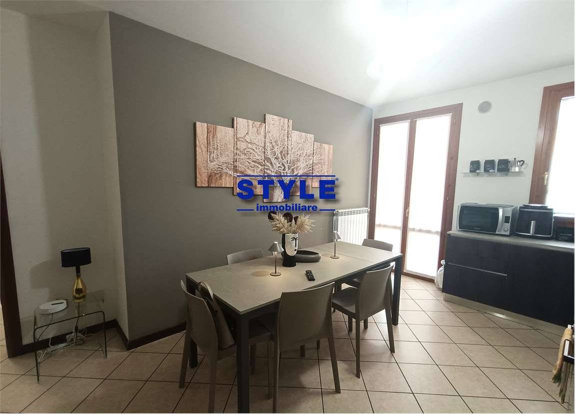 Appartamento in vendita a Camponogara