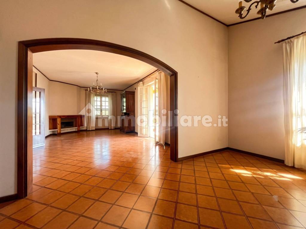 Salone